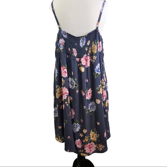 TORRID Blue Pink Yellow Floral Smocked Sun DRESS 4 4X Tie Front Tank hi lo hem - Picture 12 of 12